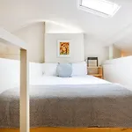 Loft With Mezzanine Apartamento