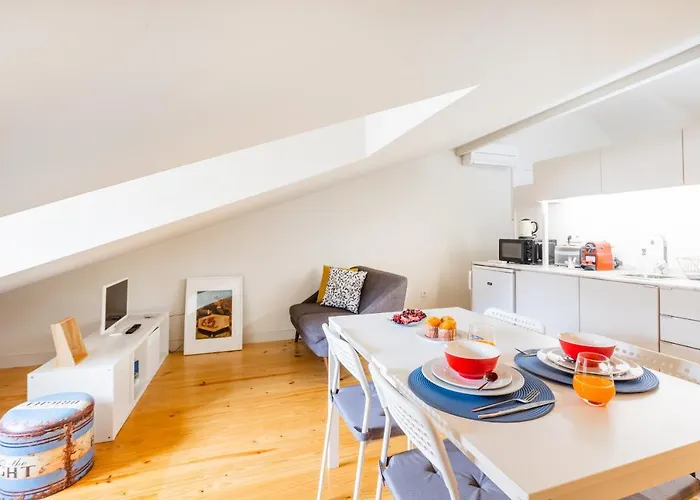 Loft With Mezzanine Appartamento Oporto